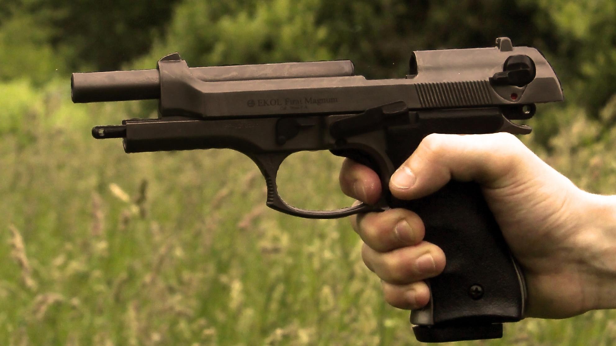 Pour ou contre le port d’arme en France ?