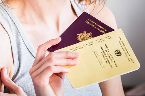 Etes-vous pour le passeport vaccinal si il permet de reprendre notre vie plus rapidement ?