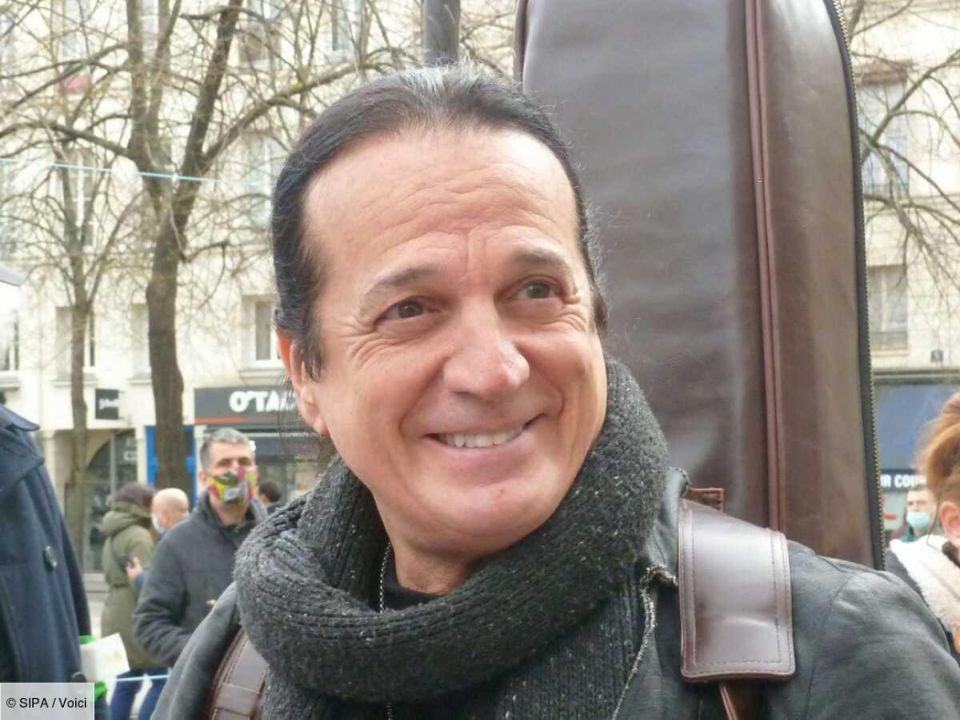 Soutenez vous Francis Lalanne dans son appel à s'embrasser lors d'une manif pro libertés ?